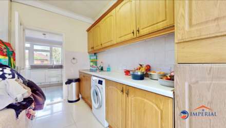 Burnsway, Hounslow, Image 14