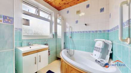 Burnsway, Hounslow, Image 21