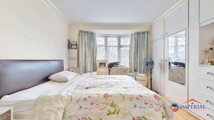 Burnsway, Hounslow, Image 22