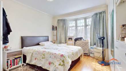 Burnsway, Hounslow, Image 23