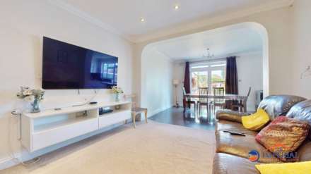 Burnsway, Hounslow, Image 5