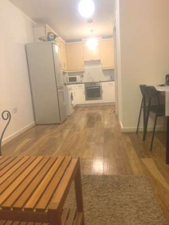 Property For Rent Victoria Road, Acton, London
