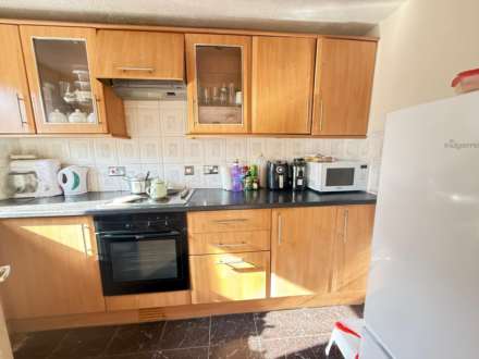 Burket Close, Southall, Image 2