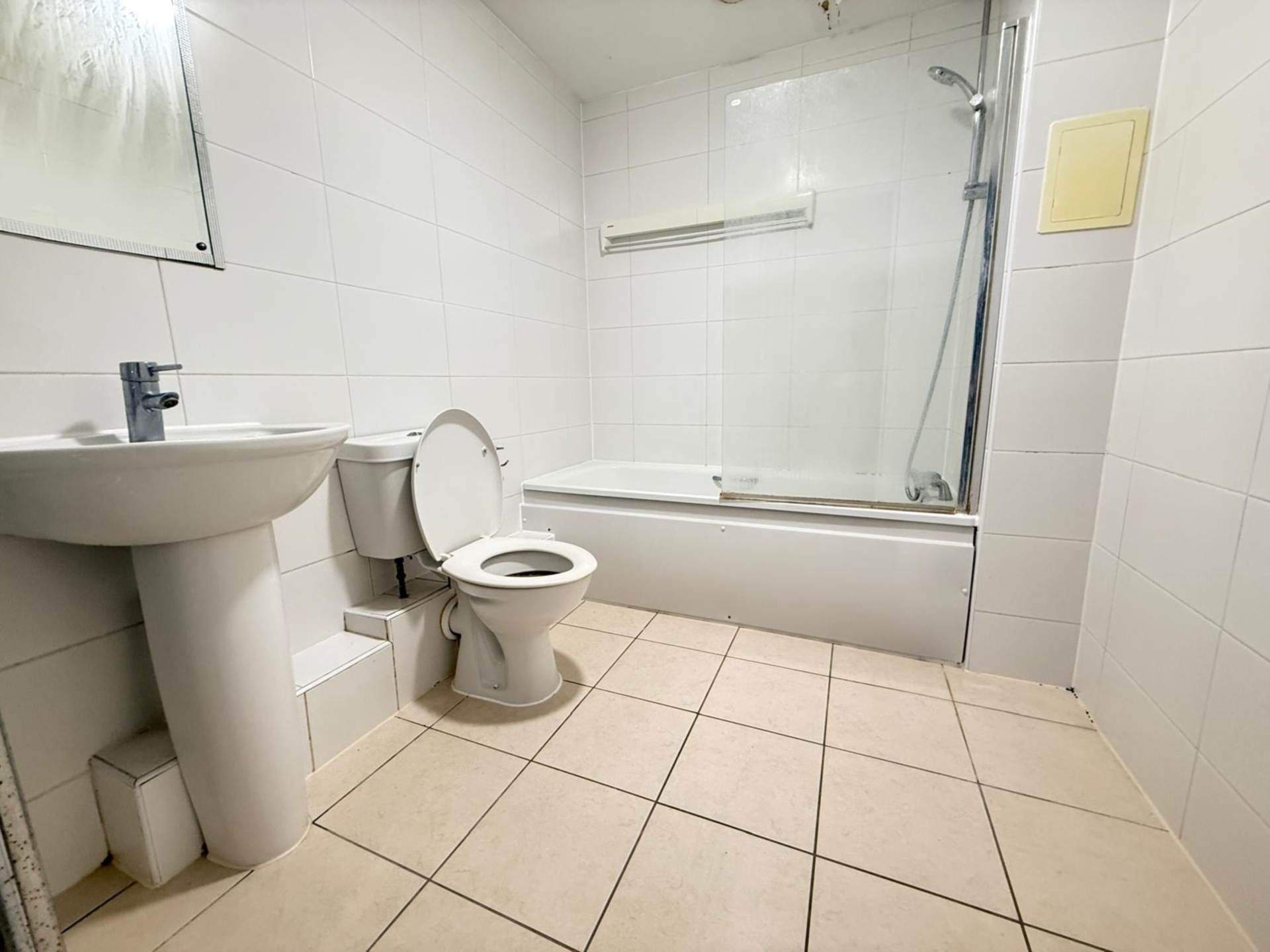 Bath Road, Hounslow, Image 7