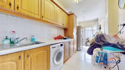 Burnsway, Hounslow, Image 12