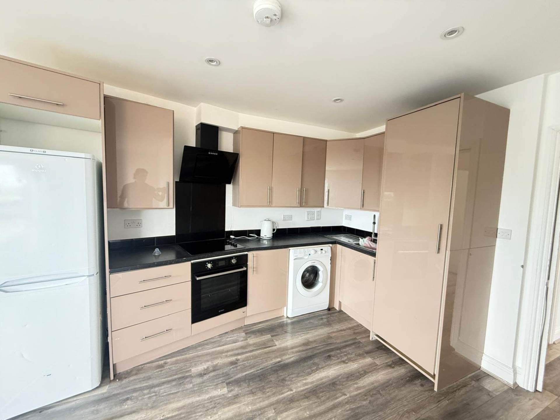 Coldharbour L, Hayes, Image 1