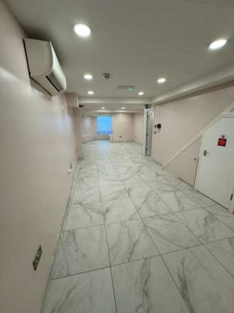 Warple Road, Isleworth, Image 2