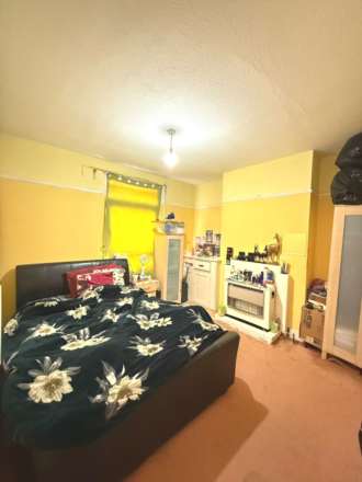 Leamington Road, Southall, Image 3