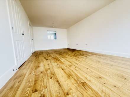 Grange way ,Iver,Slough, Image 4