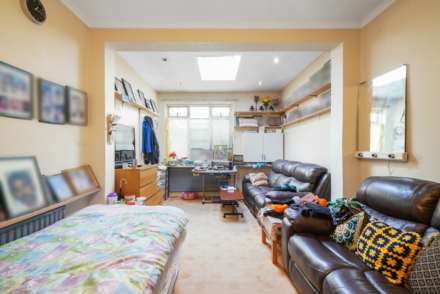 Northcote Avenue, Southall, Image 2