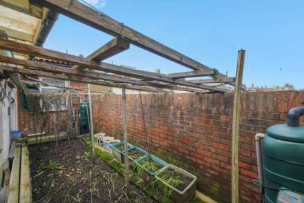 Northcote Avenue, Southall, Image 9