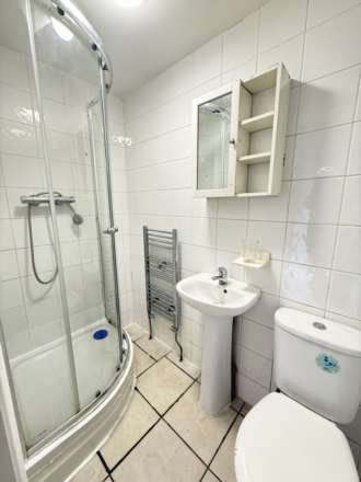 Lady Margaret Road, Southall, Image 4