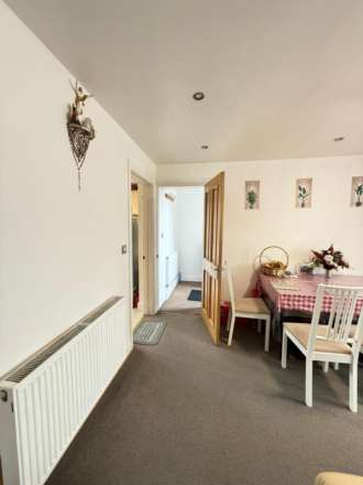 Manse Close, Hayes, Image 2