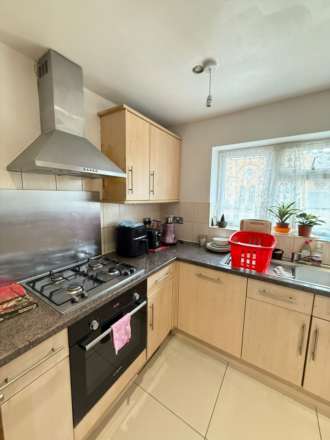 Manse Close, Hayes, Image 4