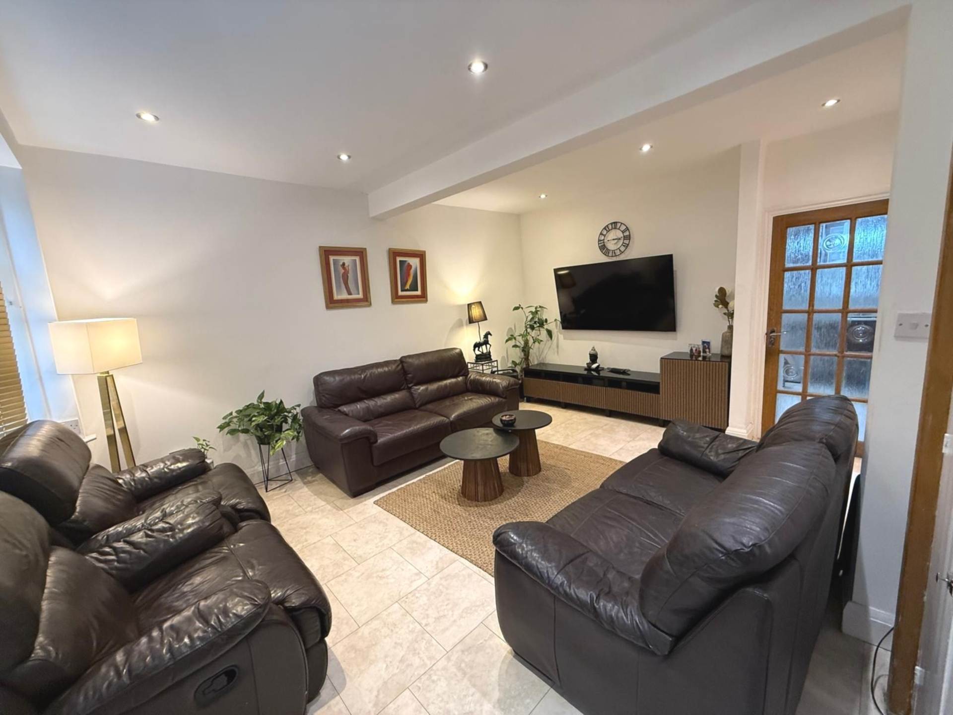 Westbury Avn, Southall, Image 1