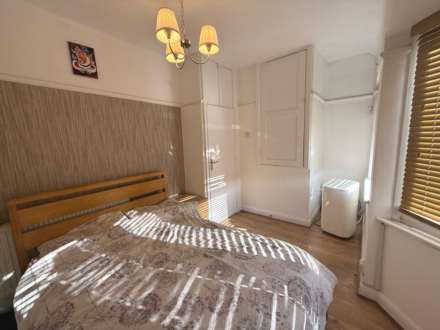 Westbury Avn, Southall, Image 9