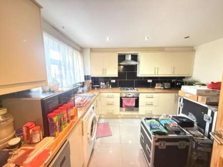 2 Bedroom Terrace, Pope Close, Feltham