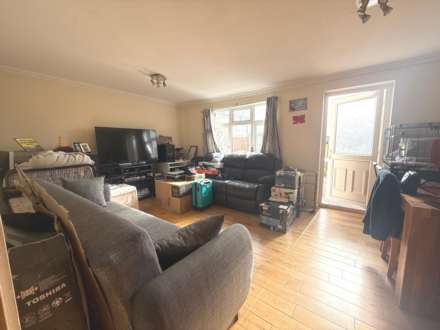 Pope Close, Feltham, Image 2