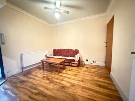 Gordon Road, Southall, Image 3