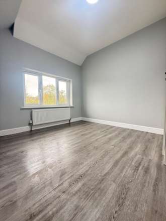 Station Crescent, Ashford, Image 5