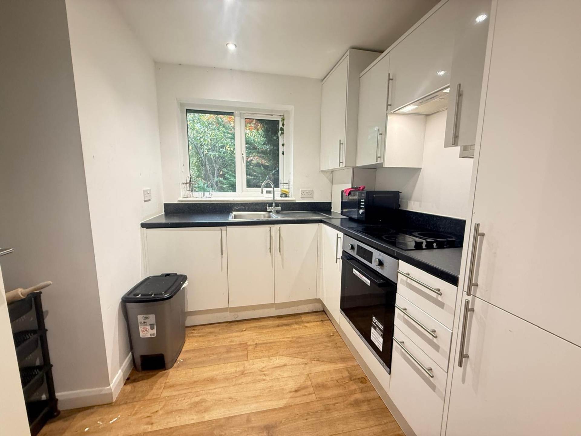 Vicarage Way, Coln Brook, Image 2