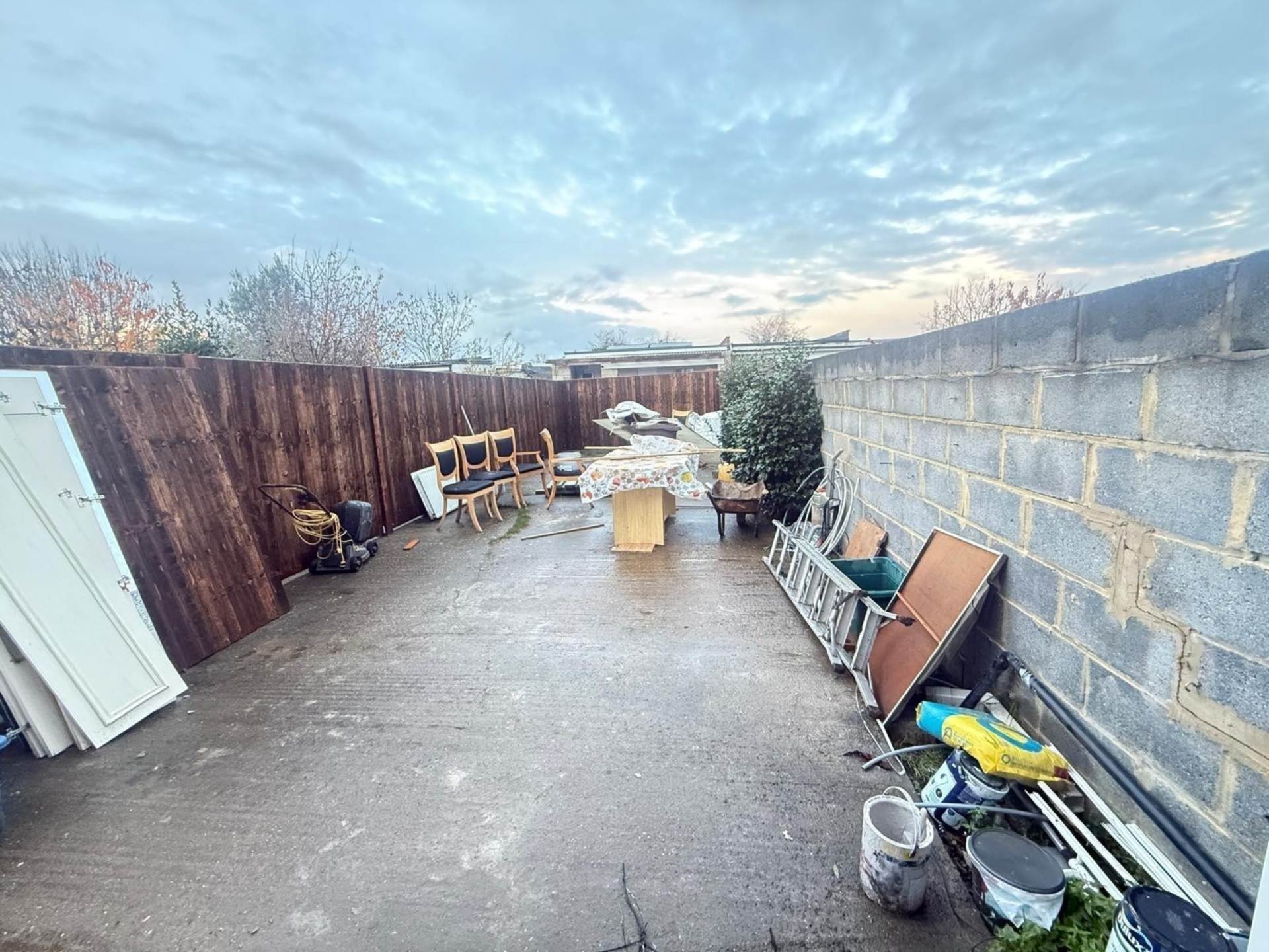 Myrtle Road, East Bedfont, Image 8