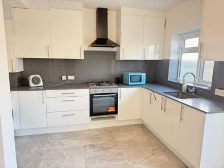 Myrtle Road, East Bedfont, Image 1