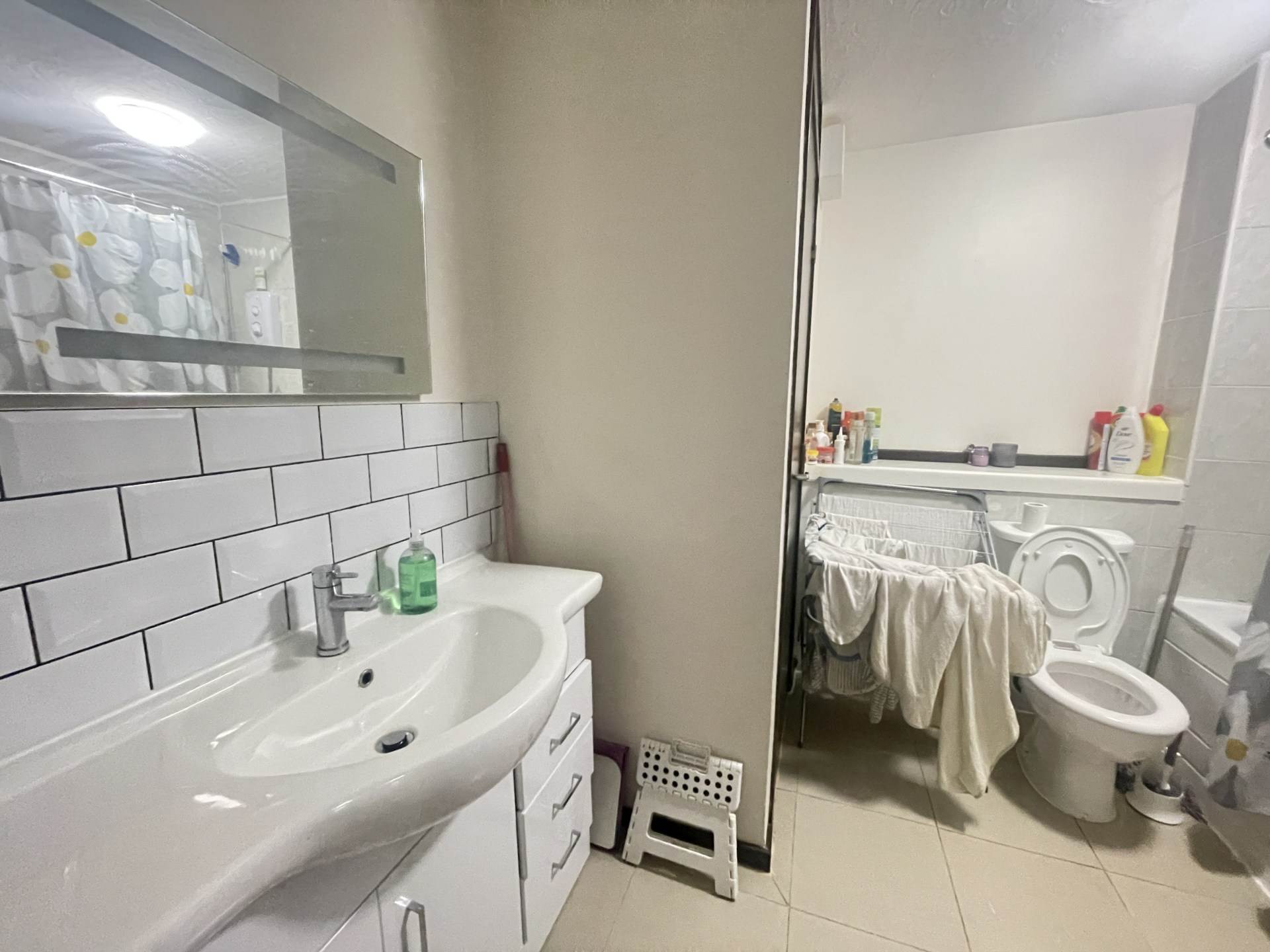 Braybourne Drive, Isleworth, Image 4