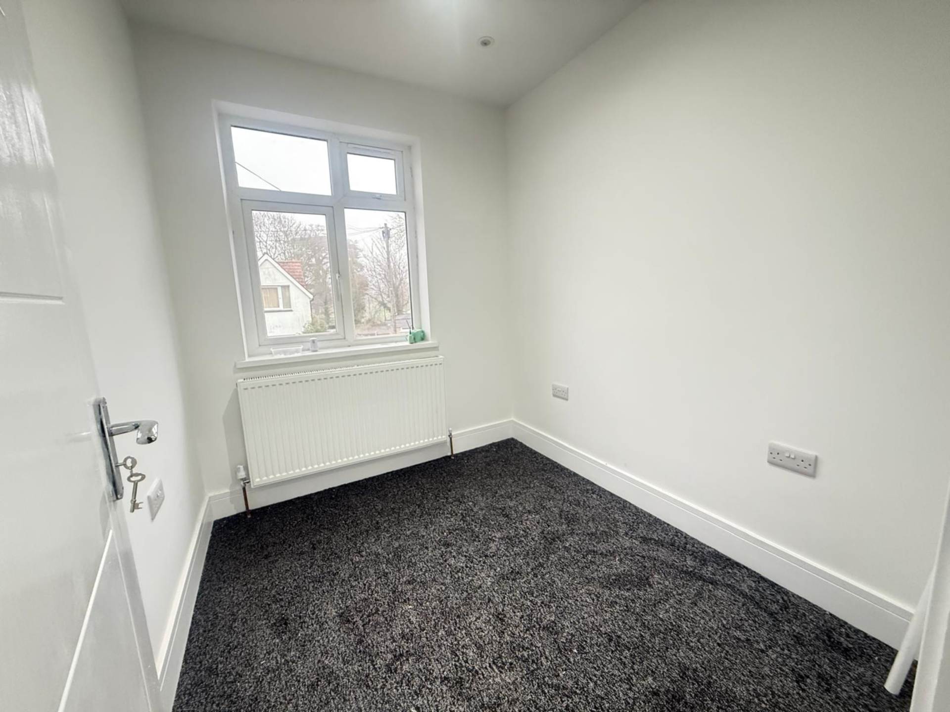 Woodland Avenue, Slough, Image 5