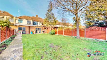 Crosslands Avenue, Norwood Green, Image 26