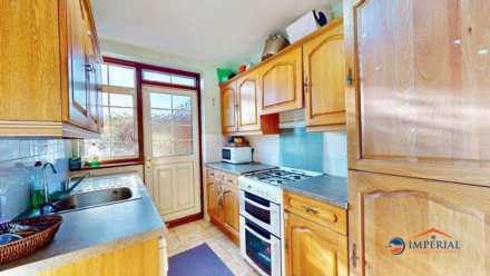 Lower less road Slough, Image 36