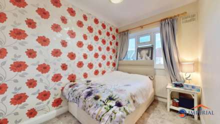 Crosslands Avenue, Norwood Green, Image 15