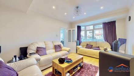 Crosslands Avenue, Norwood Green, Image 3