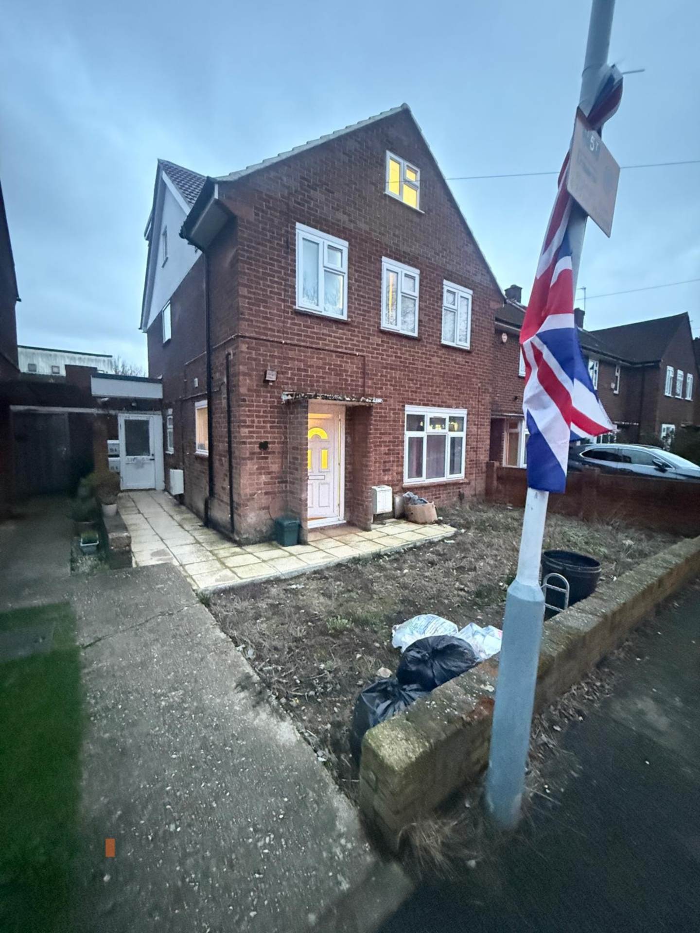 Pinn Close, Cowley, Image 1