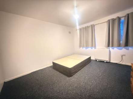 Pinn Close, Cowley, Image 3