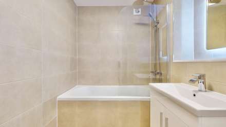 Hanworth Road, Hounslow, Image 12