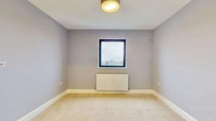 Hanworth Road, Hounslow, Image 13