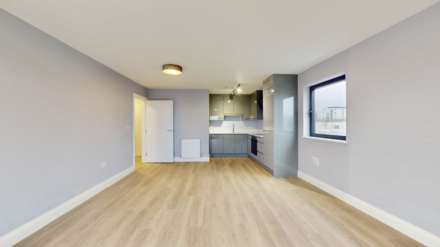 Hanworth Road, Hounslow, Image 7