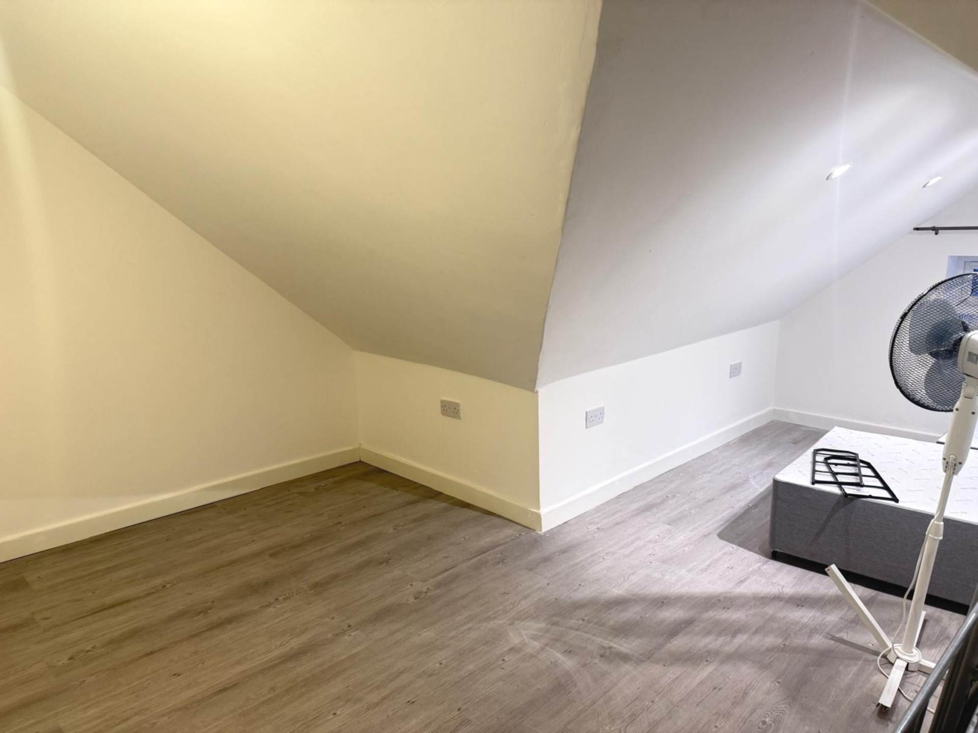 Pinn Close, Cowley, Image 6