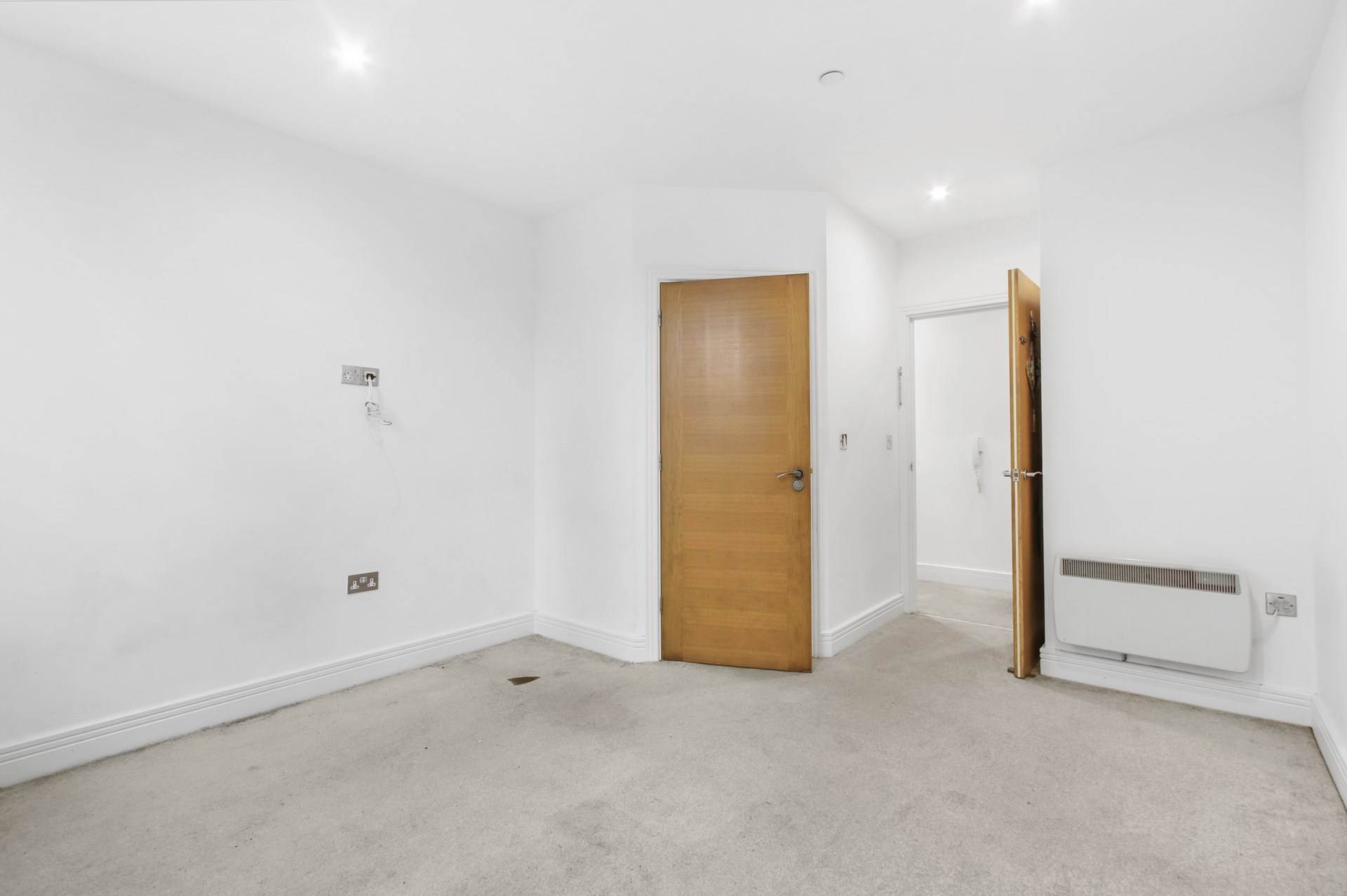 Windsor Road, Slough, Image 12