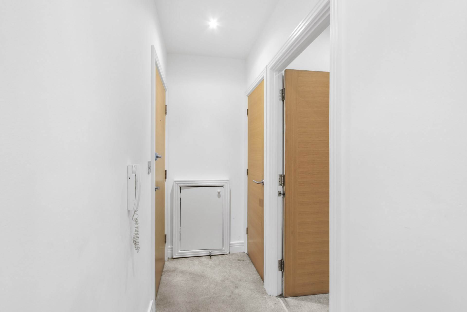 Windsor Road, Slough, Image 10