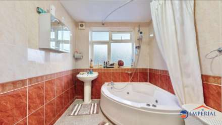 Crosslands Avn, Southall, Image 19