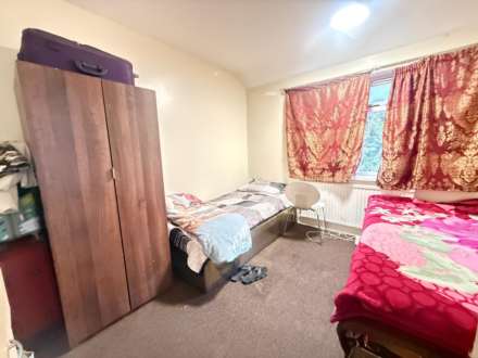 Dorchester Waye, Hayes, Image 4