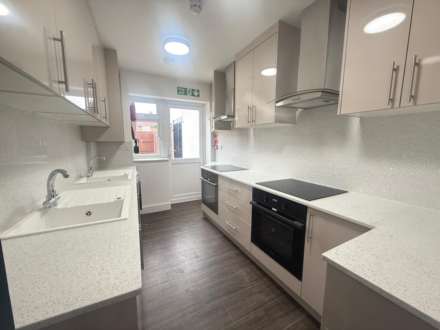 Hunters Grove, Hayes, Image 2