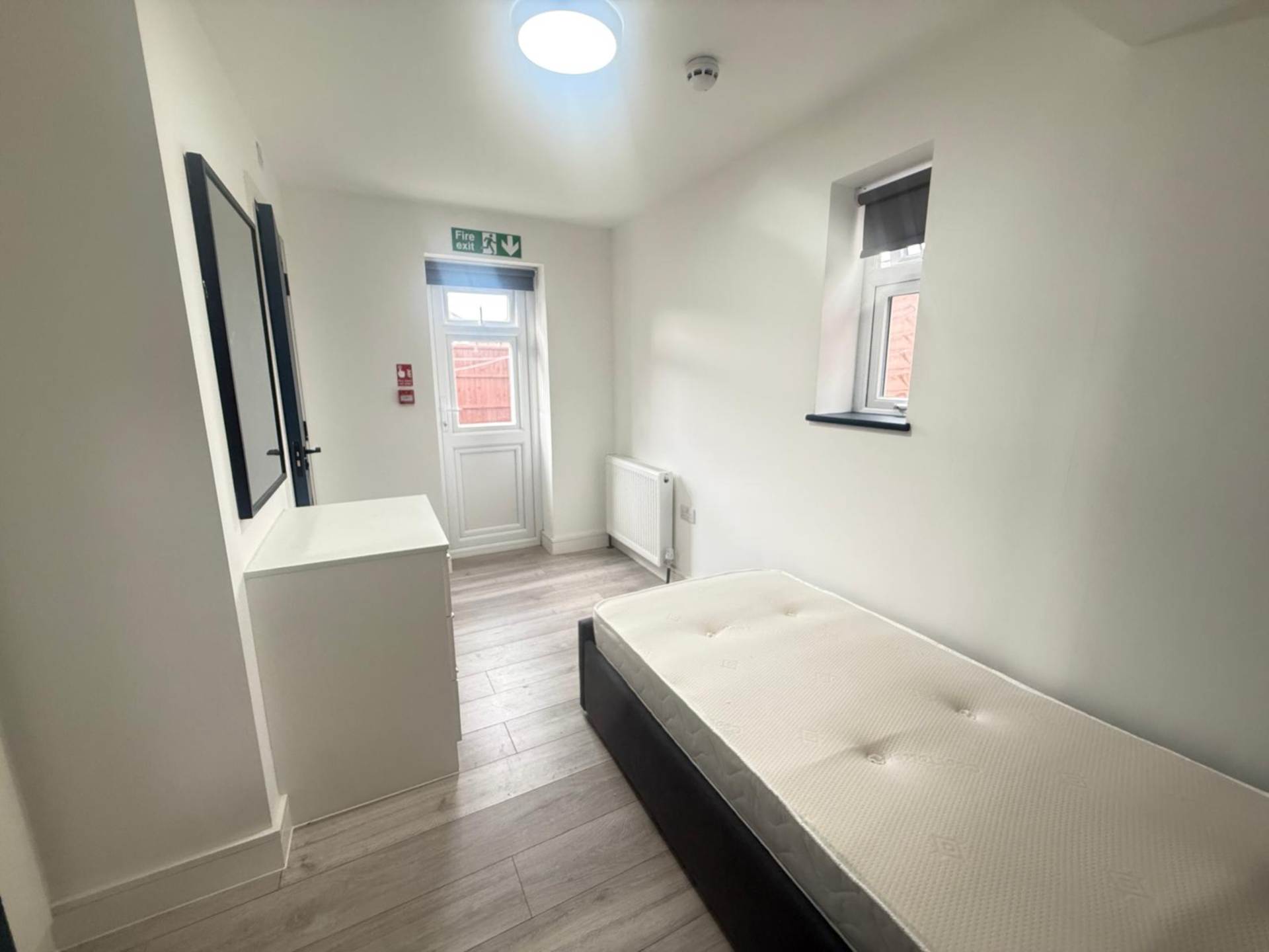 Hunters Grove, Hayes, Image 3