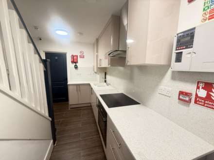 Hunters Grove, Hayes, Image 1