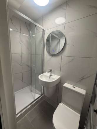 Hunters Grove, Hayes, Image 5