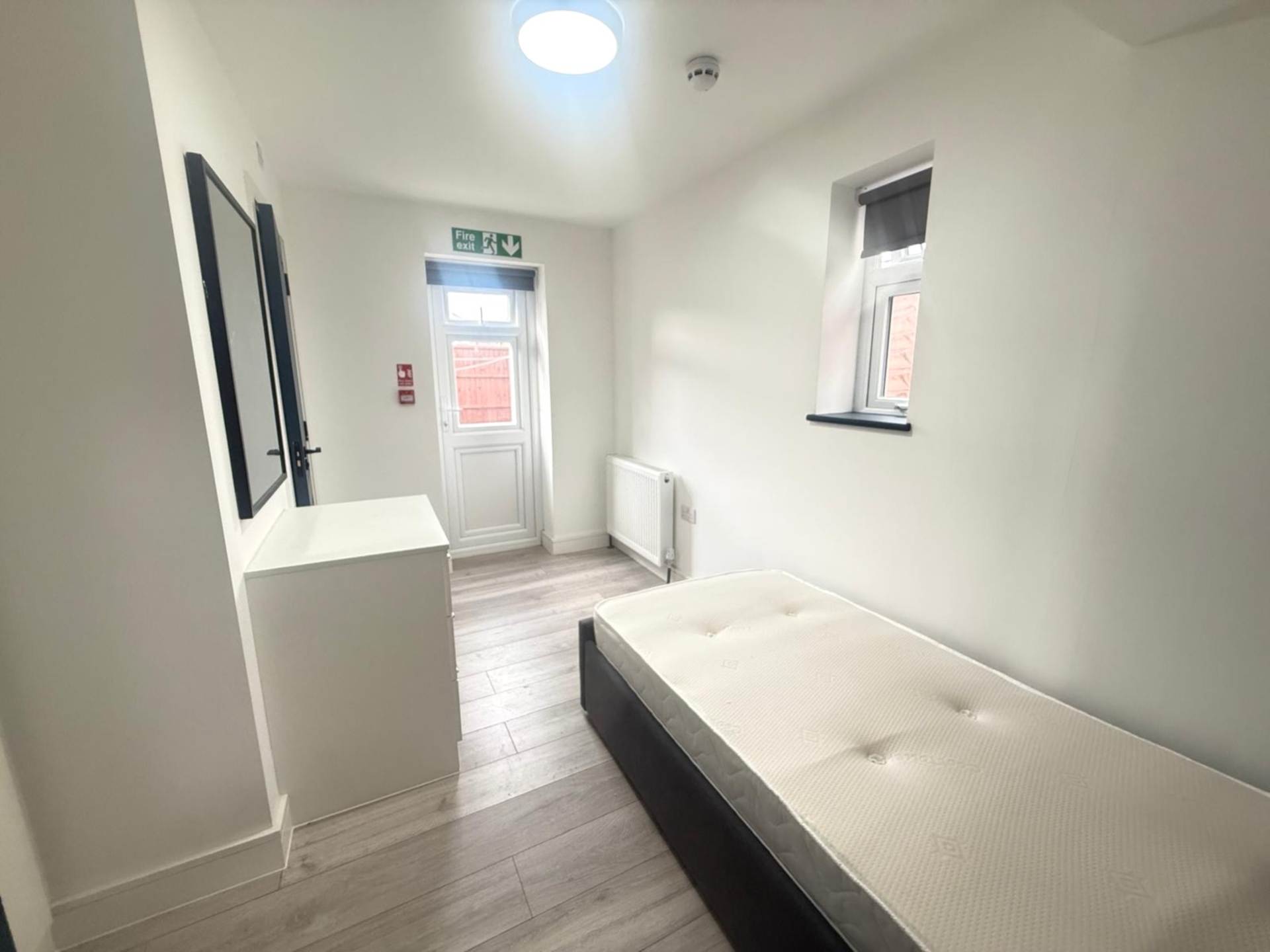 Hunters Grove, Hayes, Image 16