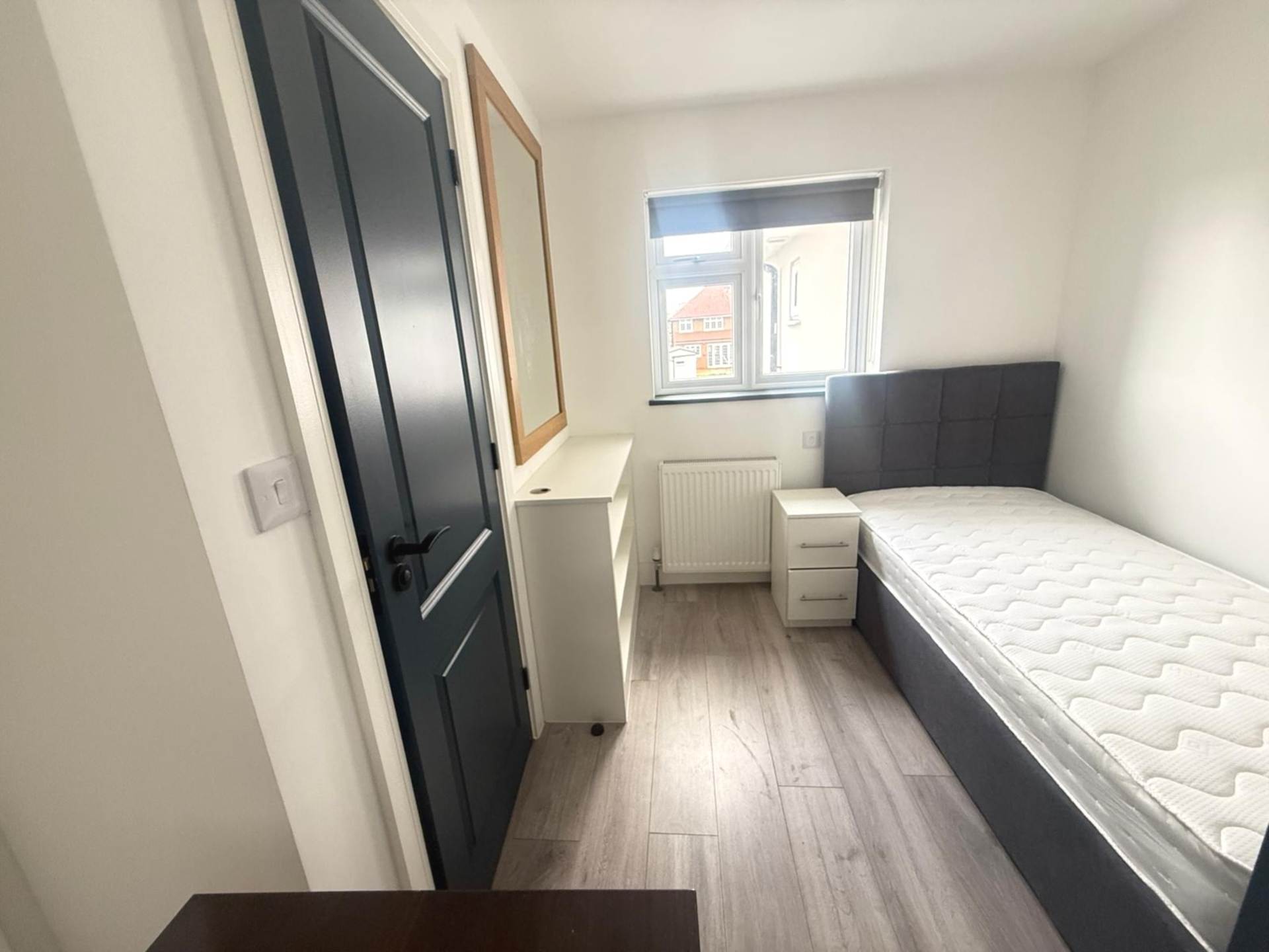 Hunters Grove, Hayes, Image 4