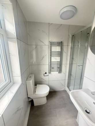 Hunters Grove, Hayes, Image 19